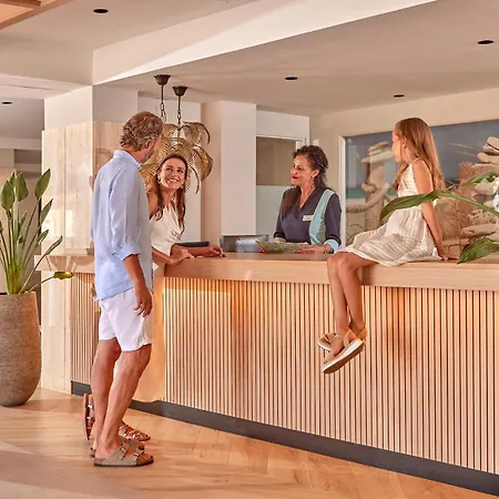 Universal Aparthotel Don Camilo-2
